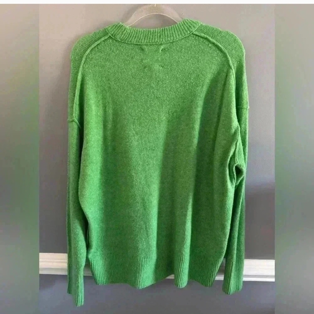 Aerie Oversized Green Crew Neck Sweater - Picture 2 of 3